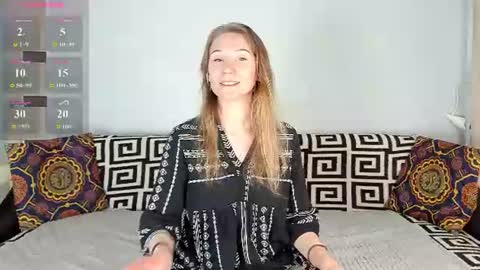Snapshot of amalia_mio chatting on June 14, 2026, 8:27 am Amalia online show from June 14, 2026, 8:27 am