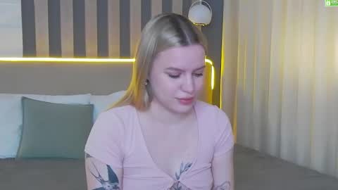 Amalia online show from May 15, 2026, 1:18 pm