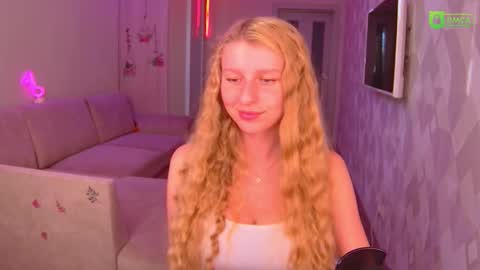 Amalia online show from October 26, 2025, 1:17 pm