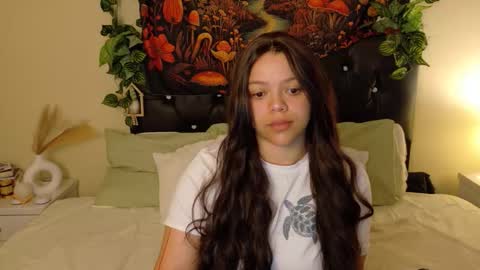 Snapshot of amand1_sweet chatting on October 21, 2025, 2:07 pm online show from October 21, 2025, 2:07 pm