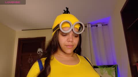 Snapshot of amand1_sweet chatting on October 30, 2025, 1:12 pm online show from October 30, 2025, 1:12 pm