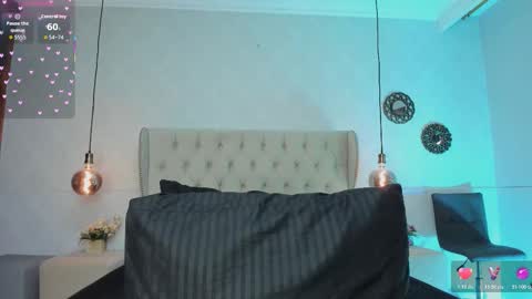 amanda29_ online show from November 23, 2025, 7:46 pm