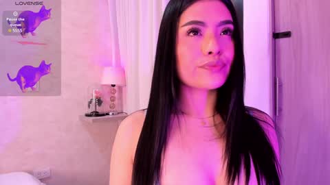 Snapshot of amanda_26 chatting on December 27, 2024, 2:36 am Luisa online show from December 27, 2024, 2:36 am
