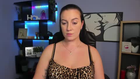 Snapshot of amanda_burn chatting on February 5, 2025, 2:26 pm Amanda online show from February 5, 2025, 2:26 pm