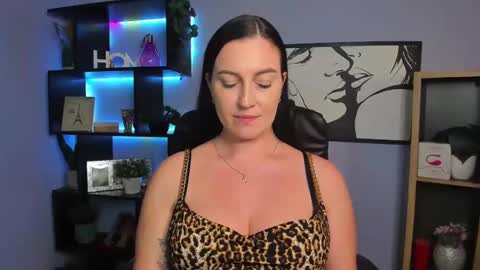 Snapshot of amanda_burn chatting on February 5, 2025, 5:53 pm Amanda online show from February 5, 2025, 5:53 pm