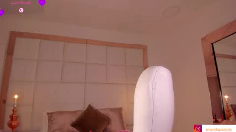 Amanda online show from November 19, 2025, 10:10 pm