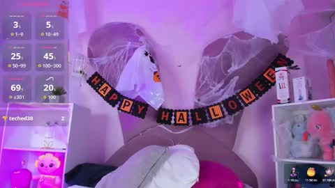 Amanda online show from October 31, 2025, 6:03 am