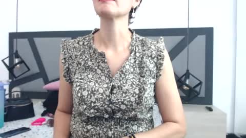amanda_ramirez online show from July 17, 2026, 11:31 pm