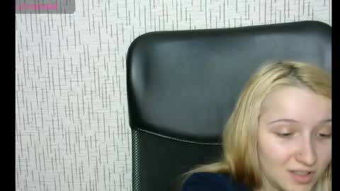 Snapshot of amanda_sherr chatting on January 15, 2025, 8:16 pm Amanda online show from January 15, 2025, 8:16 pm