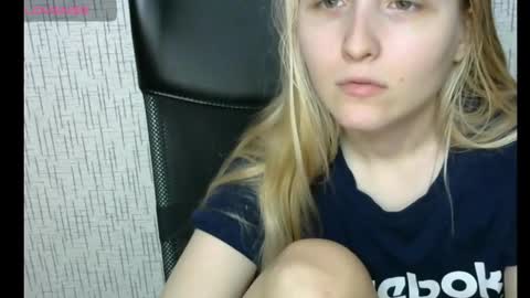 Snapshot of amanda_sherr chatting on January 15, 2025, 11:19 pm Amanda online show from January 15, 2025, 11:19 pm