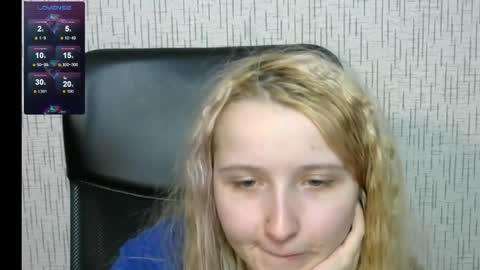 Snapshot of amanda_sherr chatting on March 4, 2025, 9:00 pm Amanda online show from March 4, 2025, 9:00 pm