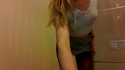 Snapshot of amanda_style chatting on February 20, 2025, 8:36 pm amanda_style online show from February 20, 2025, 8:36 pm