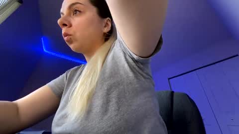 Amanda online show from February 26, 2025, 11:15 pm