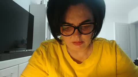 Snapshot of amandamuller1982 chatting on July 6, 2026, 5:59 am Anda online show from July 6, 2026, 5:59 am