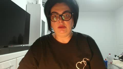 Snapshot of amandamuller1982 chatting on July 6, 2026, 9:50 pm Anda online show from July 6, 2026, 9:50 pm