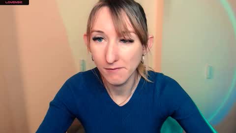 Amanda online show from November 25, 2025, 8:25 am