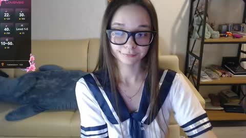Mila online show from December 19, 2024, 2:24 pm