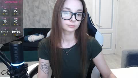 Mila online show from February 6, 2025, 11:10 am