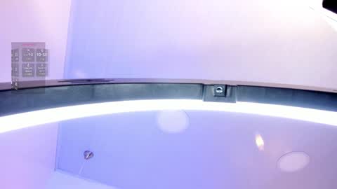 Amara Lewis online show from October 30, 2025, 12:17 pm