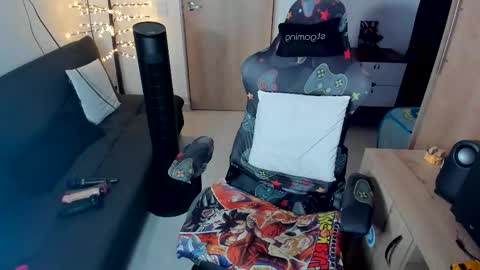 Amara Lux online show from December 20, 2025, 11:56 pm