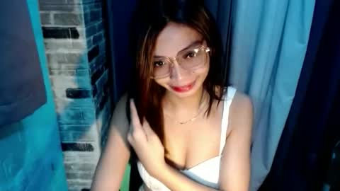 Snapshot of amarabellax chatting on May 24, 2026, 1:10 am BELLA online show from May 24, 2026, 1:10 am