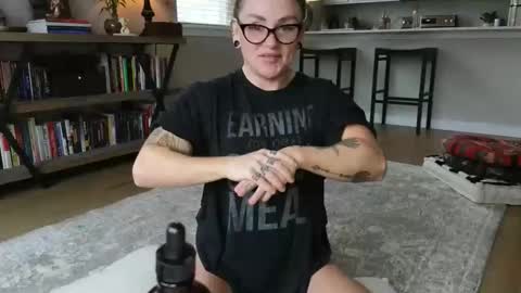 Amara Jezebel online show from January 15, 2026, 8:56 pm