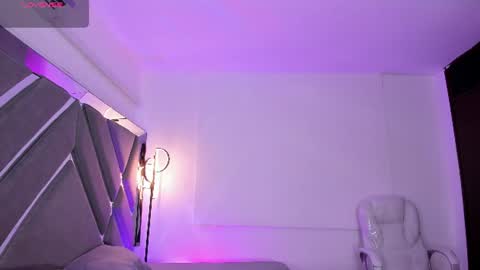 Snapshot of amaralewis chatting on July 7, 2026, 1:15 pm AMARA online show from July 7, 2026, 1:15 pm
