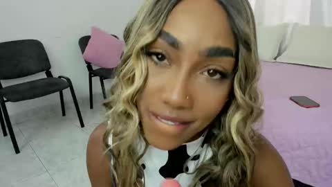 Snapshot of amaraluxe chatting on November 6, 2025, 4:08 pm amaraluxe online show from November 6, 2025, 4:08 pm