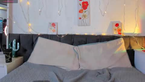 Snapshot of amaramoon_ chatting on November 13, 2025, 9:36 pm AmaraMoon online show from November 13, 2025, 9:36 pm