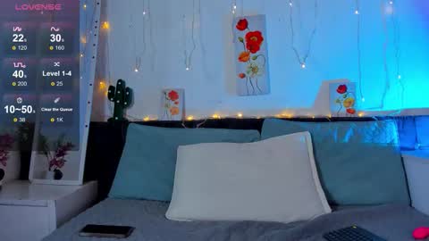 Snapshot of amaramoon_ chatting on November 14, 2025, 10:51 pm AmaraMoon online show from November 14, 2025, 10:51 pm