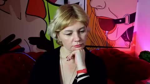 Sofia online show from November 18, 2025, 2:54 pm