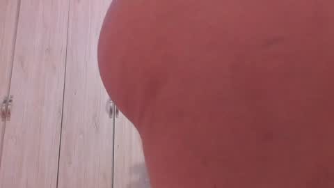 Snapshot of amaranta_f00x chatting on June 15, 2026, 12:35 am Amaranta online show from June 15, 2026, 12:35 am