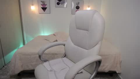 Amarantha online show from February 12, 2025, 2:21 pm