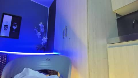 Emily online show from October 22, 2025, 12:16 pm