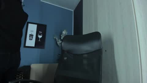 Emily online show from December 5, 2025, 9:29 am