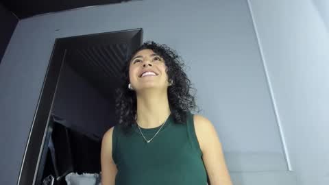 Snapshot of amarettho chatting on January 16, 2026, 12:09 pm Emily online show from January 16, 2026, 12:09 pm