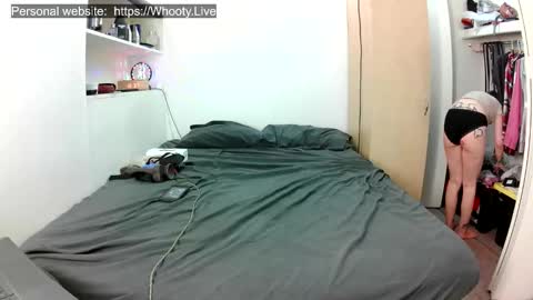 Kissra online show from October 30, 2025, 9:37 pm