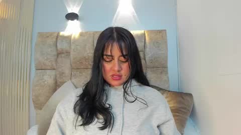 AMATISTA online show from October 17, 2025, 1:09 am