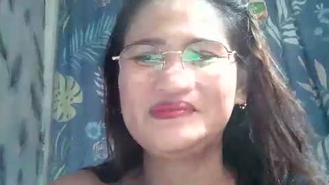 amazing angel online show from October 16, 2025, 2:01 am