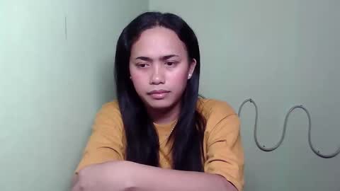 YELLA online show from December 21, 2025, 3:13 am