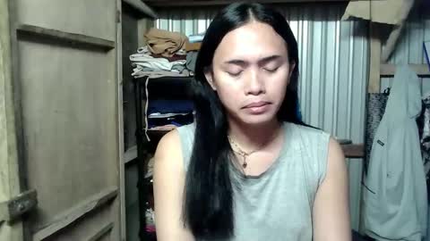YELLA online show from June 5, 2026, 12:17 am