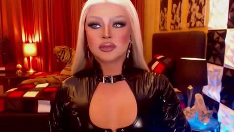 Snapshot of amazingfatcock_ts chatting on October 21, 2025, 6:41 pm MISS JAZMINE QUEEN OF HELLFIRE online show from October 21, 2025, 6:41 pm