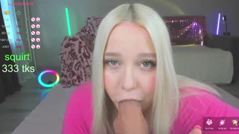 Im Mandy and I love to play in public and do crazy in PVT online show from January 8, 2025, 8:27 am