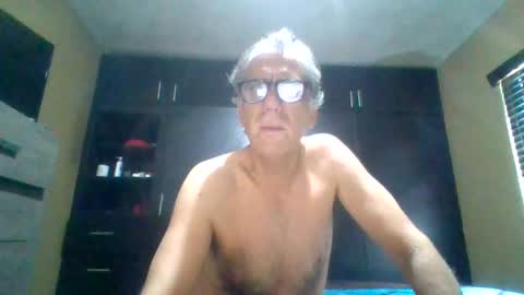 ambar54 online show from November 14, 2025, 6:39 pm