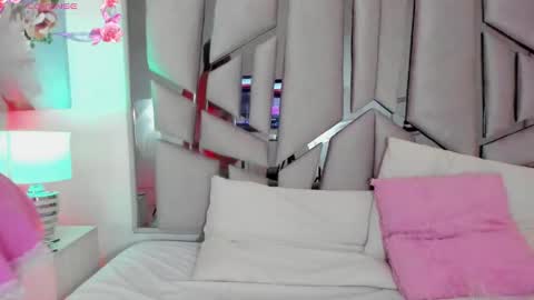   online show from February 24, 2025, 12:30 am