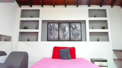 Ambar  online show from December 17, 2025, 12:44 pm