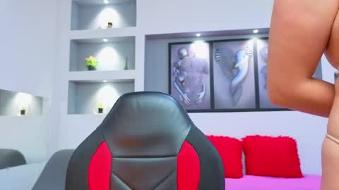 Ambar  online show from May 12, 2026, 11:51 am