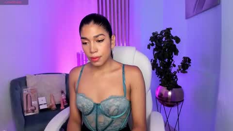 Snapshot of ambarfox1 chatting on February 12, 2025, 12:44 pm Ambar online show from February 12, 2025, 12:44 pm