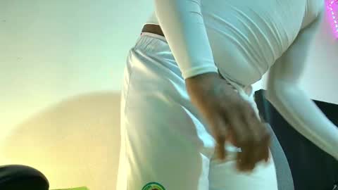 ambargil__ online show from January 29, 2025, 6:39 pm