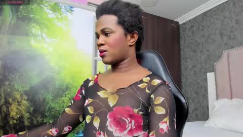 ambargil__ online show from September 25, 2025, 5:00 am